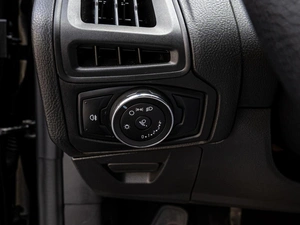Хетчбэк Ford Focus 2011 года, 630000 рублей, Краснодар