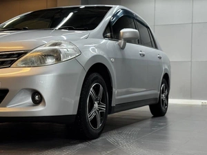 Седан Nissan Tiida 2009 года, 647000 рублей, Красноярск