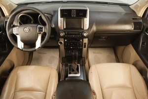 Внедорожник Toyota Land Cruiser Prado 2011 года, 3089000 рублей, Челябинск