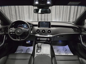Лифтбек Kia Stinger 2018 года, 2599000 рублей, Красноярск