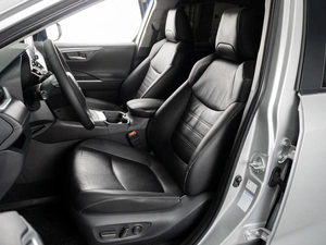 Внедорожник Toyota RAV4 2021 года, 3799000 рублей, Тюмень