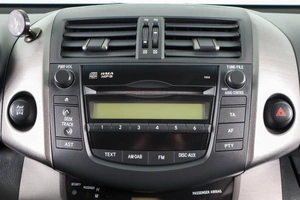 Внедорожник Toyota RAV4 2011 года, 1399000 рублей, Пермь