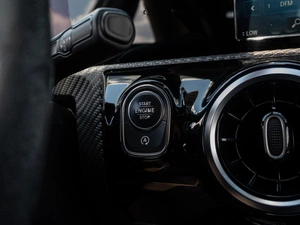Седан Mercedes-benz A-класс 2019 года, 2420000 рублей, Краснодар