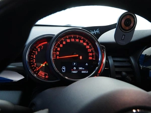 Хетчбэк MINI Cooper 2018 года, 1799077 рублей, Москва