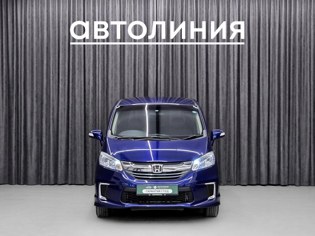 Минивэн Honda Freed 2014 года, 1199000 рублей, Красноярск