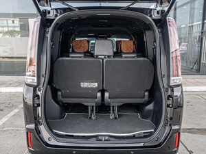 Минивэн Toyota Esquire 2019 года, 2889000 рублей, Краснодар