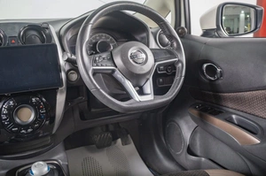 Хетчбэк Nissan Note 2017 года, 1339000 рублей, Томск