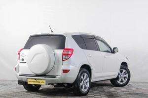 Внедорожник Toyota RAV4 2011 года, 1569000 рублей, Кемерово