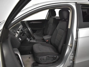 Седан Volkswagen Passat 2011 года, 889100 рублей, Казань