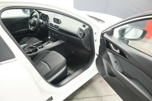 Седан Mazda 3 2013 года, 1340000 рублей, Курск