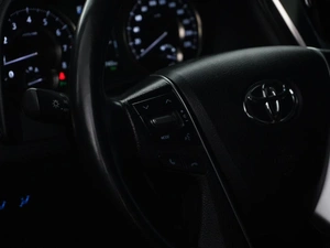 Минивэн Toyota Alphard 2019 года, 4885000 рублей, Москва