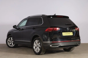 Внедорожник Volkswagen Tiguan 2021 года, 3499000 рублей, Новосибирск