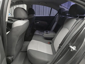 Седан Chevrolet Cruze 2010 года, 635000 рублей, Красноярск