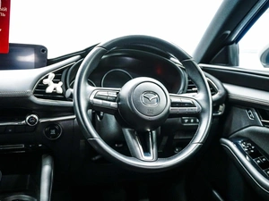 Хетчбэк Mazda Axela 2019 года, 1710000 рублей, Красноярск