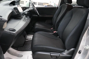 Минивэн Honda Freed 2010 года, 1199000 рублей, Омск