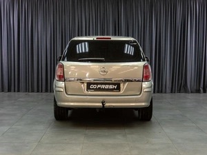 Универсал Opel Astra 2010 года, 589000 рублей, Тюмень