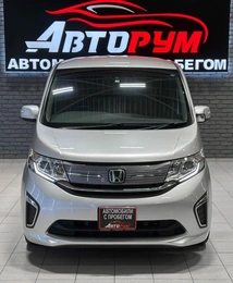 Минивэн Honda Stepwgn 2017 года, 1720000 рублей, Красноярск