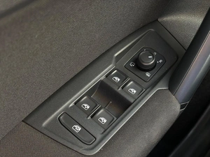 Внедорожник Volkswagen Tiguan 2019 года, 2519000 рублей, Ижевск