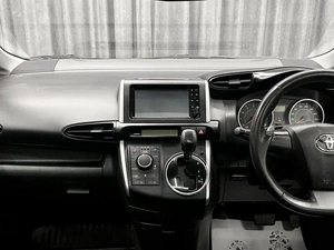 Минивэн Toyota Wish 2009 года, 1250000 рублей, Красноярск