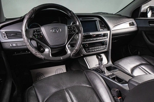Седан Hyundai Sonata 2016 года, 1719000 рублей, Сургут