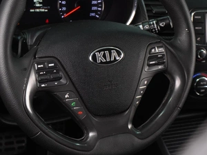 Седан Kia Cerato 2015 года, 954000 рублей, Воронеж