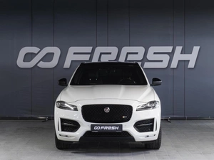 Внедорожник Jaguar F-Pace 2018 года, 2850000 рублей, Санкт-Петербург