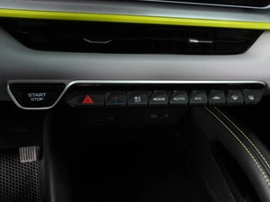 Внедорожник Geely Coolray 2023 года, 2198000 рублей, Красный Пахарь