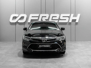 Седан Toyota Camry 2017 года, 2329000 рублей, Тюмень