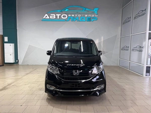 Минивэн Honda Stepwgn Spada 2015 года, 1949000 рублей, Красноярск