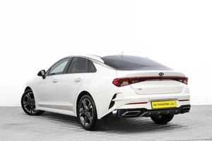 Седан Kia K5 2021 года, 2409000 рублей, Барнаул