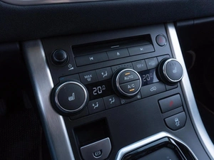 Внедорожник Land Rover Range Rover Evoque 2012 года, 1959000 рублей, Саратов