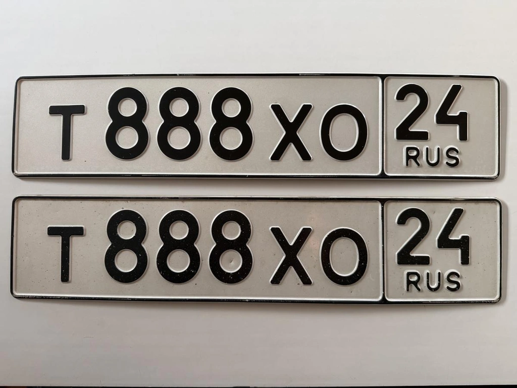 Гос номер Т 888 ХО 24 435000 рублей, Красноярск