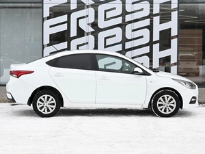 Седан Hyundai Solaris 2018 года, 870000 рублей, Волгоград