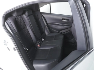 Седан Toyota Corolla 2021 года, 1900000 рублей, Ростов-на-Дону