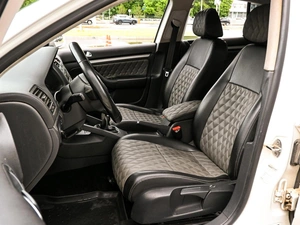 Седан Volkswagen Jetta 2010 года, 679000 рублей, Волгоград