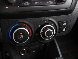 Седан Kia Rio 2012 года, 799000 рублей, Воронеж