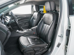 Седан Opel Insignia 2012 года, 999000 рублей, Сургут