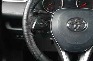 Внедорожник Toyota RAV4 2021 года, 3119000 рублей, Тюмень