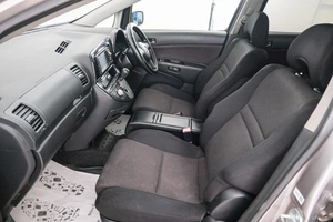 Минивэн Toyota Wish 2006 года, 849000 рублей, Красноярск