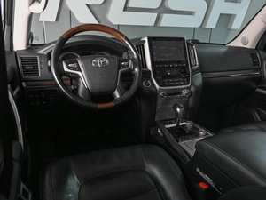 Внедорожник Toyota Land Cruiser 2019 года, 7749000 рублей, Ростов-на-Дону