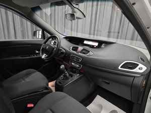 Минивэн Renault Scenic 2010 года, 725000 рублей, Красноярск