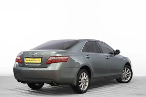 Седан Toyota Camry 2006 года, 1049000 рублей, Барнаул