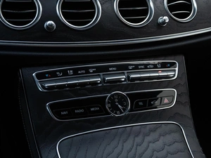 Седан Mercedes-benz E-класс 2019 года, 3250000 рублей, Краснодар