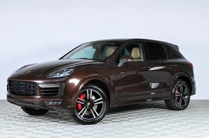 Внедорожник Porsche Cayenne Turbo 2016 года, 3899000 рублей, Челябинск