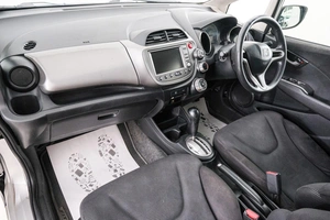 Хетчбэк Honda Fit 2012 года, 749000 рублей, Красноярск