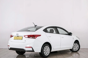 Седан Hyundai Solaris 2019 года, 1649000 рублей, Красноярск