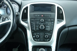 Купе Opel Astra GTC 2013 года, 939000 рублей, Омск