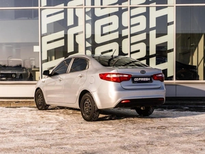 Седан Kia Rio 2011 года, 680000 рублей, Самара
