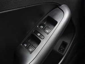 Седан Volkswagen Jetta 2012 года, 1210000 рублей, Краснодар