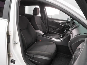 Седан Opel Insignia 2013 года, 1166000 рублей, Воронеж